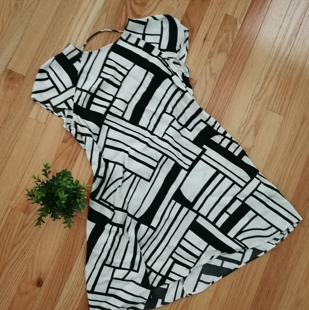 Zara Black and White Patterned Backless Dress